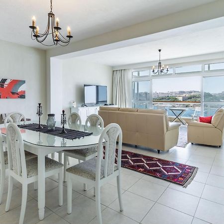 Stunning - Seafront 3-Bedroom 6Th Floor Sliema Eksteriør billede
