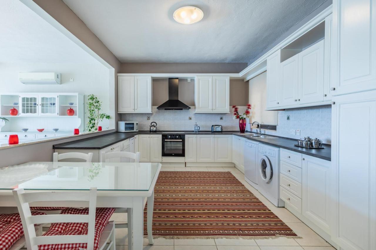 Stunning - Seafront 3-Bedroom 6Th Floor Sliema Eksteriør billede